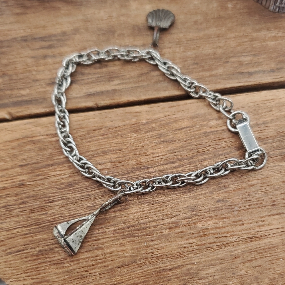 Vintage Silver  Tone Nautical Charm Bracelet B3315